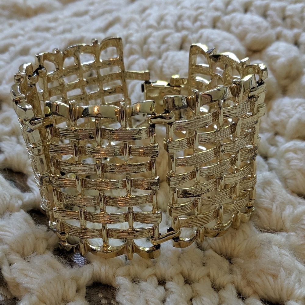 Vintage Gold Tone statement bracelet buckle clasp